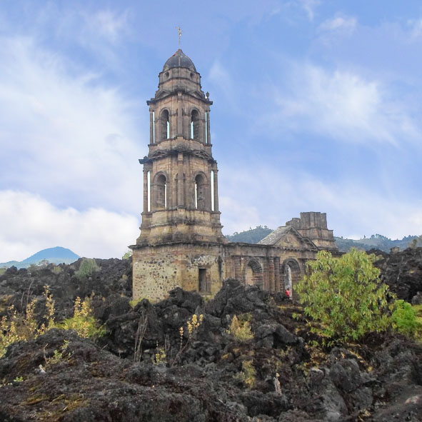Acampar en el Volcán del Paricutín – MICHOACAN, AVENTURA Y ECOTURISMO